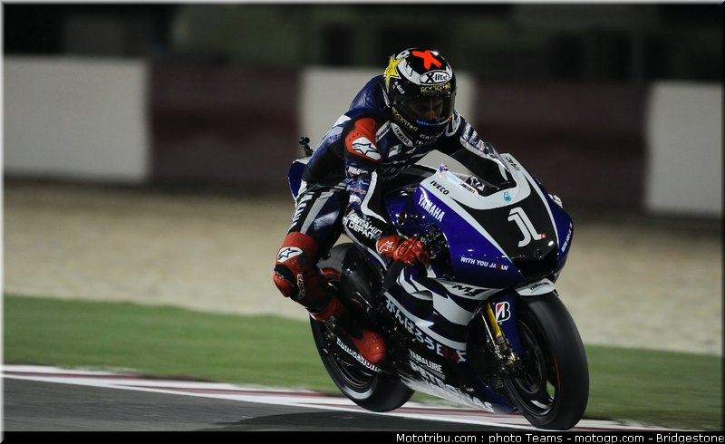 motogp_qatar_2011_lorenzo_022