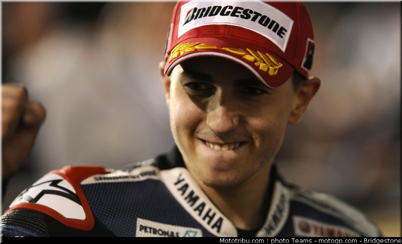motogp_qatar_2011_lorenzo_027