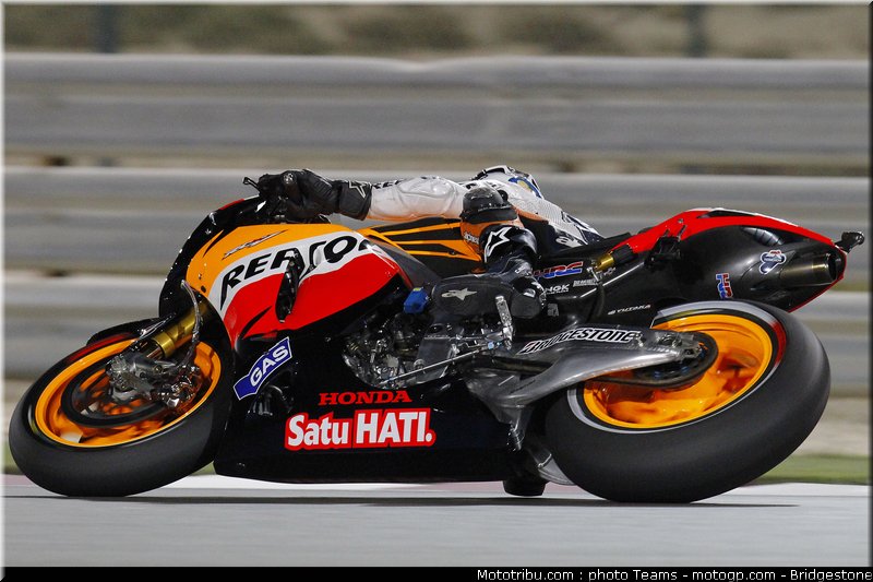 motogp_qatar_2011_pedrosa_09