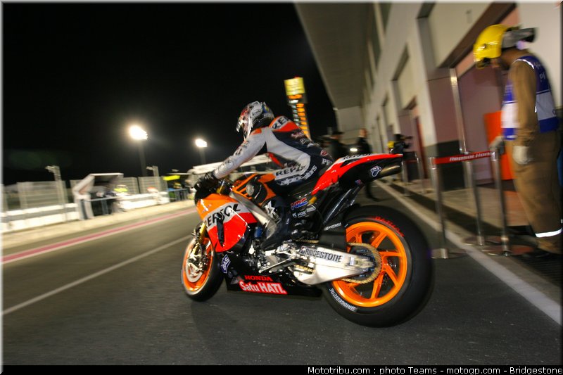 motogp_qatar_2011_pedrosa_37