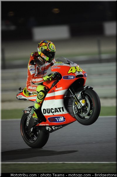 motogp_qatar_2011_rossi_07