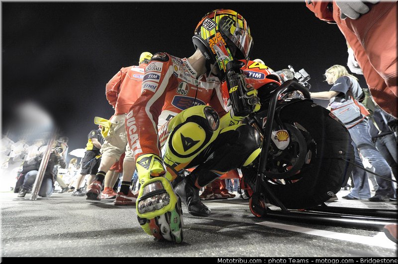 motogp_qatar_2011_rossi_08