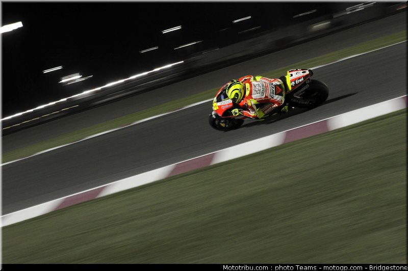 motogp_qatar_2011_rossi_11