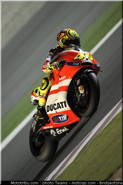 motogp_qatar_2011_rossi_27