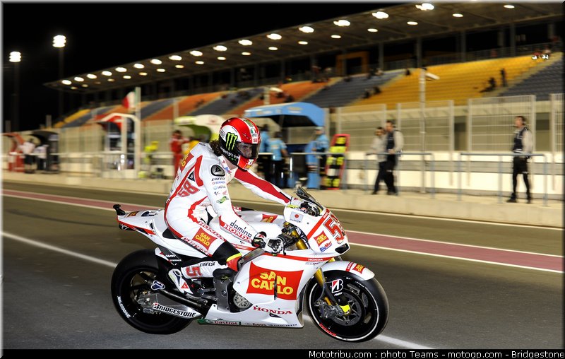 motogp_qatar_2011_simoncelli_01