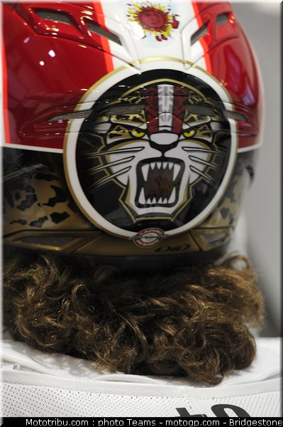 motogp_qatar_2011_simoncelli_11