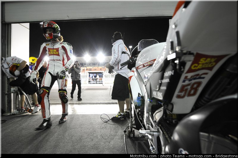 motogp_qatar_2011_simoncelli_12