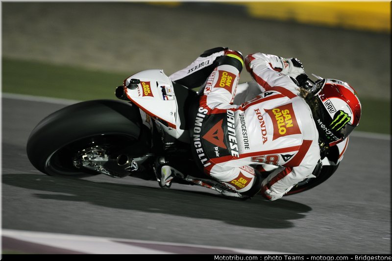 motogp_qatar_2011_simoncelli_27