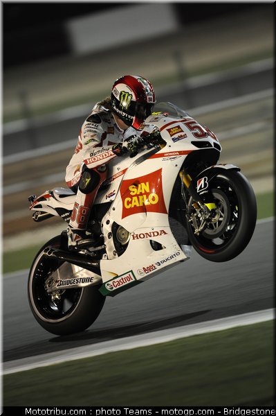 motogp_qatar_2011_simoncelli_28