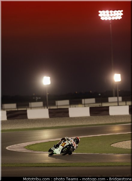 motogp_qatar_2011_simoncelli_30