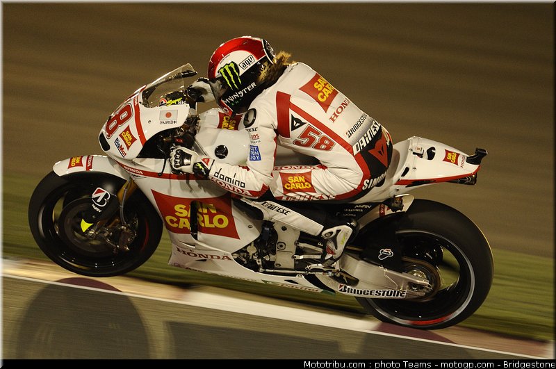 motogp_qatar_2011_simoncelli_35