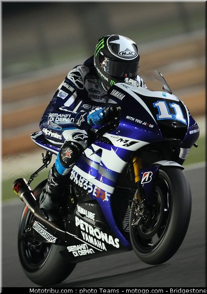 motogp_qatar_2011_spies_16