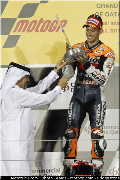 motogp_qatar_2011_stoner_04