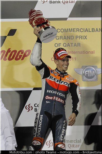 motogp_qatar_2011_stoner_05
