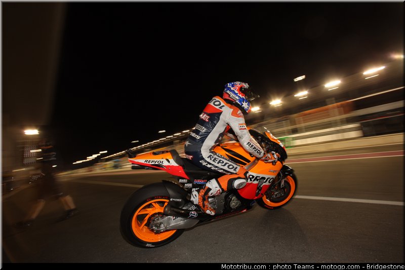 motogp_qatar_2011_stoner_15