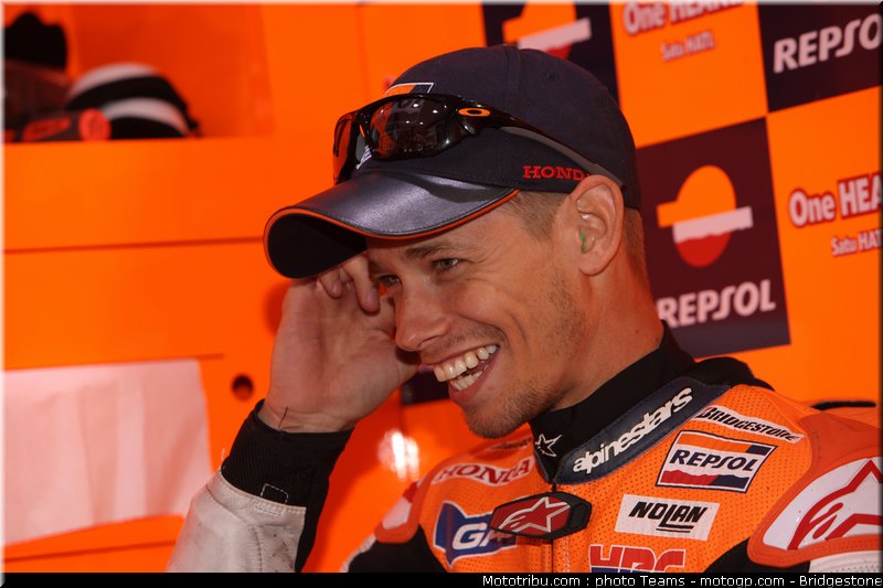 motogp_qatar_2011_stoner_19