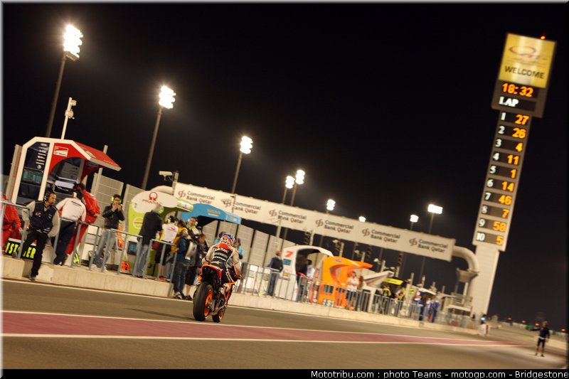 motogp_qatar_2011_stoner_21