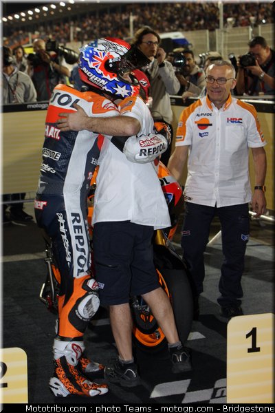 motogp_qatar_2011_stoner_24