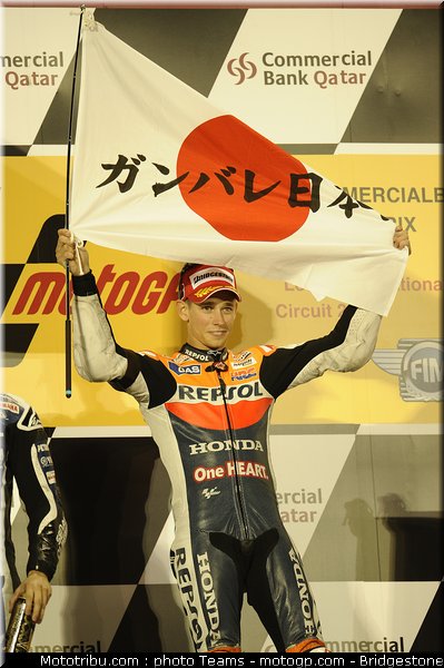 motogp_qatar_2011_stoner_29