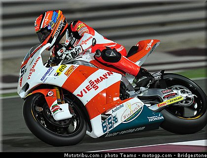 moto2_qatar_2011_bradl_14.jpg