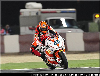 moto2_qatar_2011_bradl_20.jpg