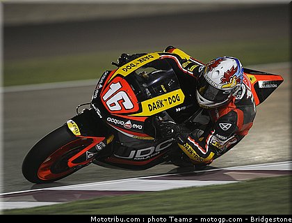moto2_qatar_2011_cluzel.jpg