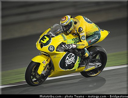 moto2_qatar_2011_corsi_2.jpg
