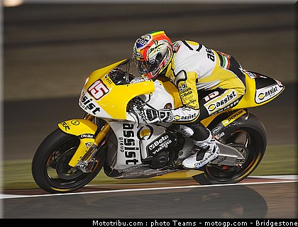 moto2_qatar_2011_deangelis_2.jpg