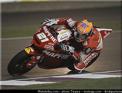moto2_qatar_2011_fores_13.jpg