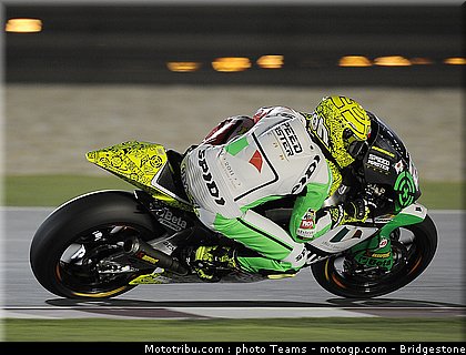 moto2_qatar_2011_iannone_1.jpg