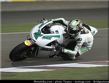moto2_qatar_2011_neukirchner_1.jpg