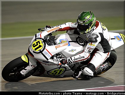 moto2_qatar_2011_pirro_07.jpg