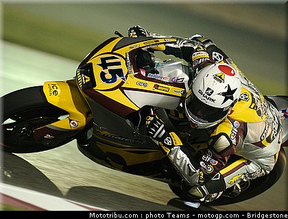 moto2_qatar_2011_redding_04.jpg