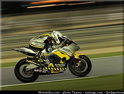 moto2_qatar_2011_redding_07.jpg