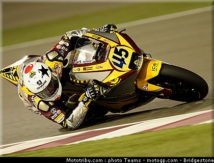 moto2_qatar_2011_redding_11.jpg