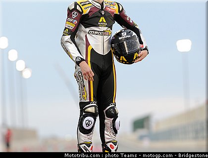 moto2_qatar_2011_redding_13.jpg