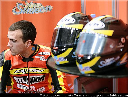moto2_qatar_2011_simeon_02.jpg