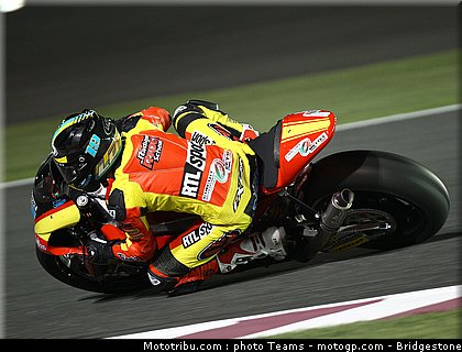 moto2_qatar_2011_simeon_15.jpg