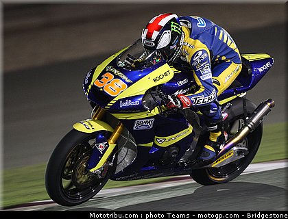 moto2_qatar_2011_smith_11.jpg
