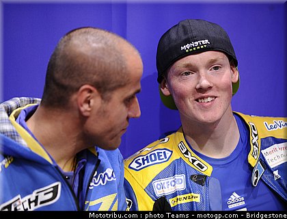 moto2_qatar_2011_smith_16.jpg