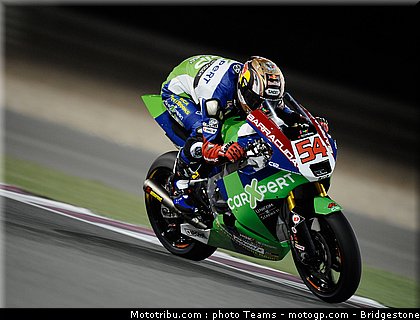 moto2_qatar_2011_sofuoglu_2.jpg