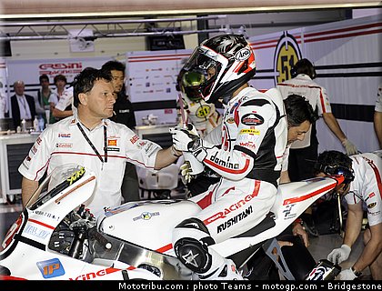 moto2_qatar_2011_takahashi_23.jpg
