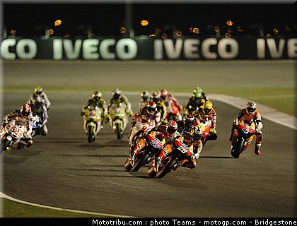 motogp_qatar_2011_0008.jpg
