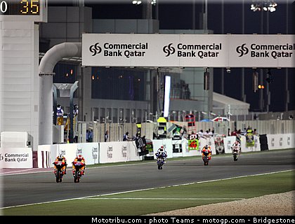 motogp_qatar_2011_0010.jpg