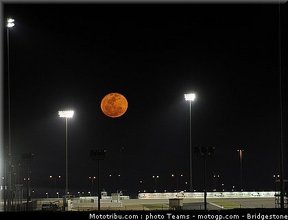 motogp_qatar_2011_0122.jpg