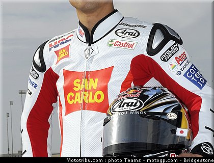 motogp_qatar_2011_aoyama_04.jpg
