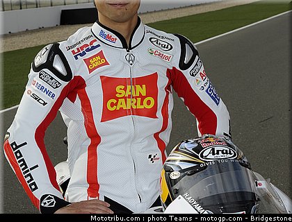motogp_qatar_2011_aoyama_05.jpg
