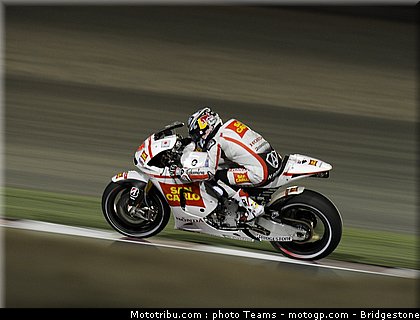 motogp_qatar_2011_aoyama_19.jpg