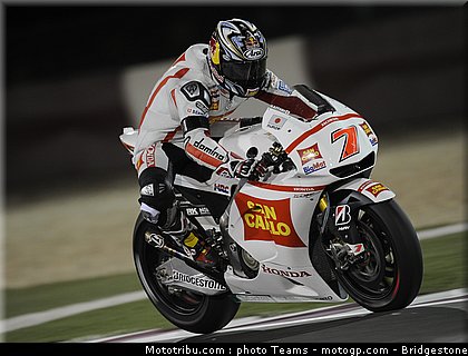 motogp_qatar_2011_aoyama_28.jpg