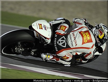 motogp_qatar_2011_aoyama_31.jpg